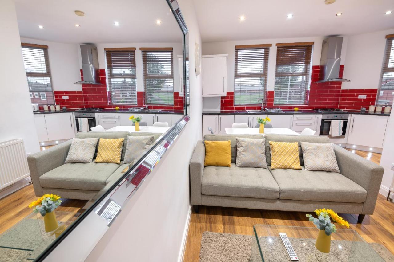 Modern Apartment Close To City Centre With Parking Leeds  Exterior foto